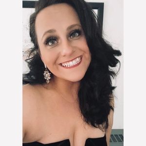 Meet your Posher, Rachelle